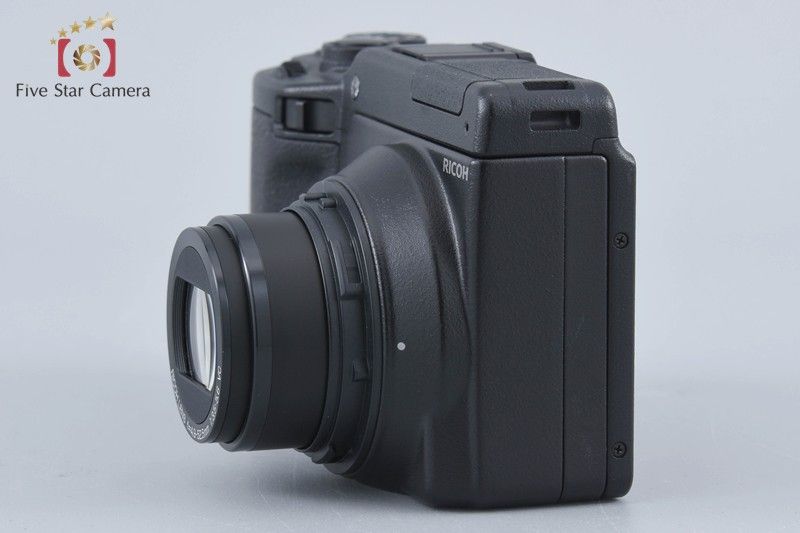 中古】RICOH リコー GXR + P10 28-300mm f/3.5-5.6 VC シャッター回数 