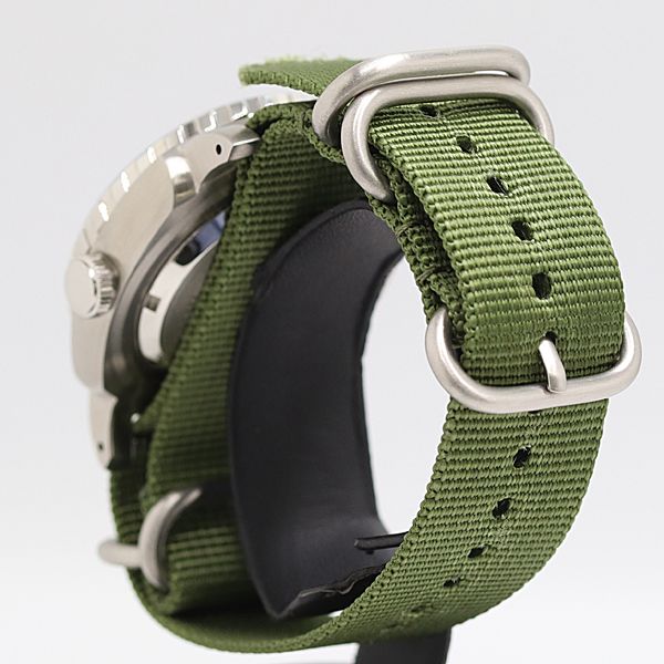 ブラック文字盤 メンズ