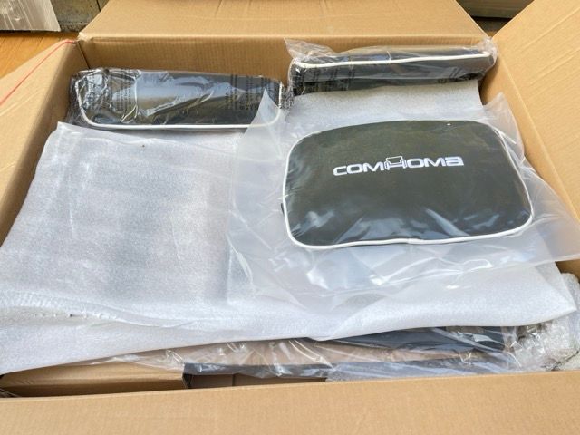 コムホマ ゲーミングチェア