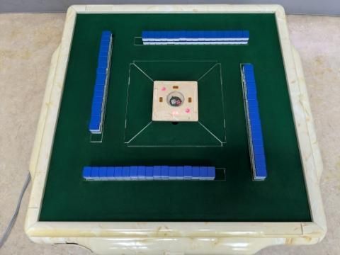 【メルカリ】全自動麻雀卓 アモスGABIN 雀ピォン枠 ○○○【発送可】中古全自動麻雀卓 AMOS GABIN『アモスマーテル』座卓