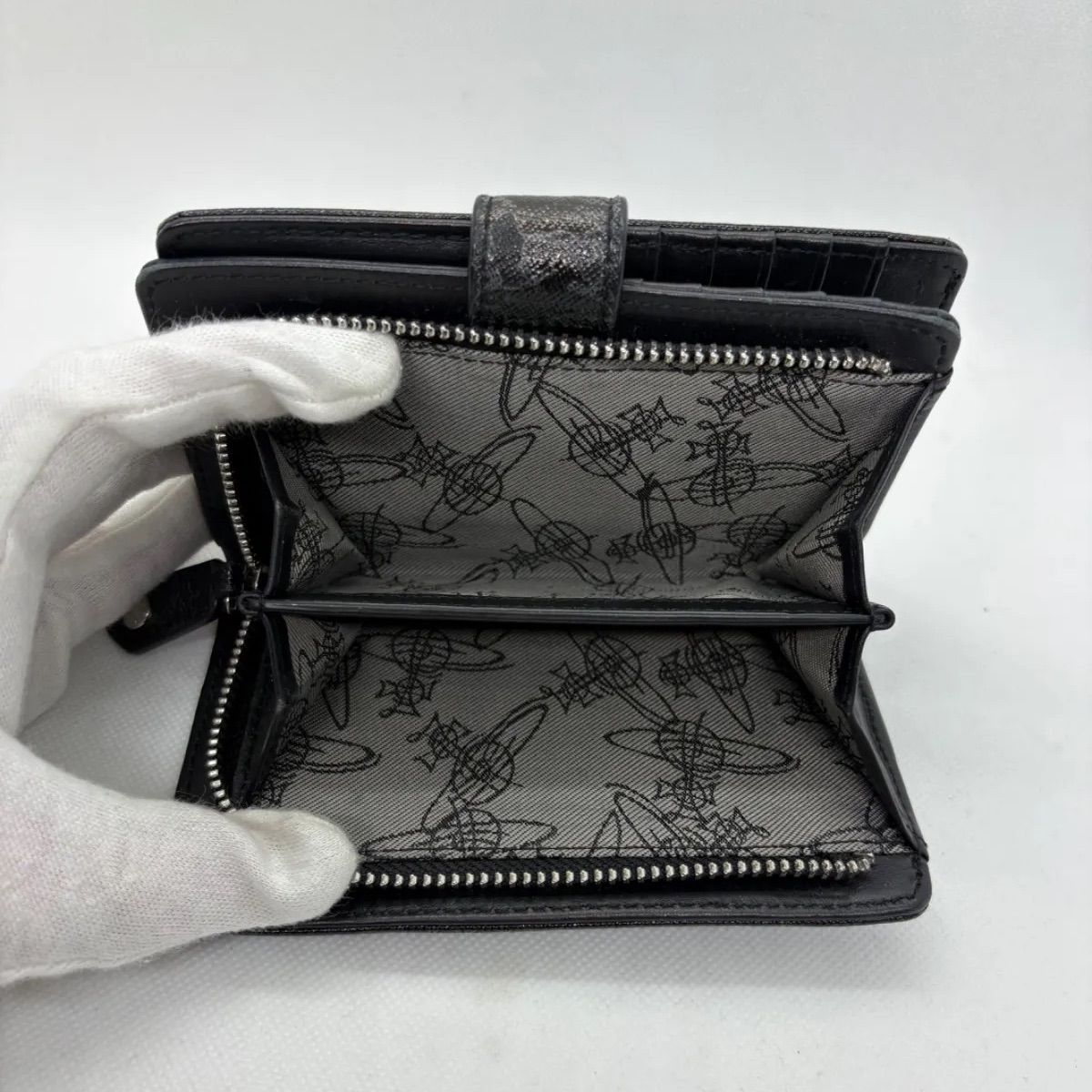 人気】ヴィヴィアンウエストウッド 2つ折り財布 ディアマンテハート 黒