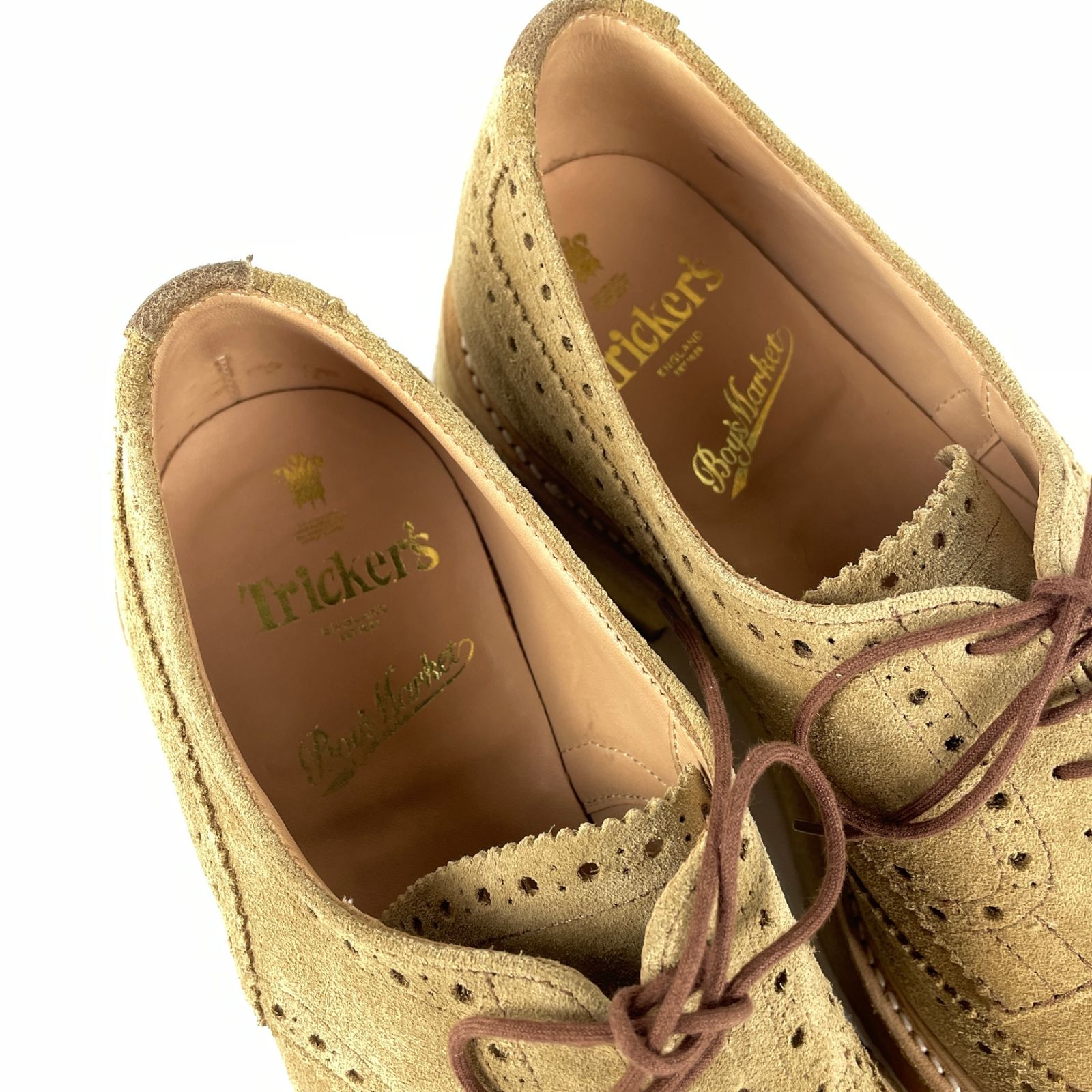 箱付 TRICKER