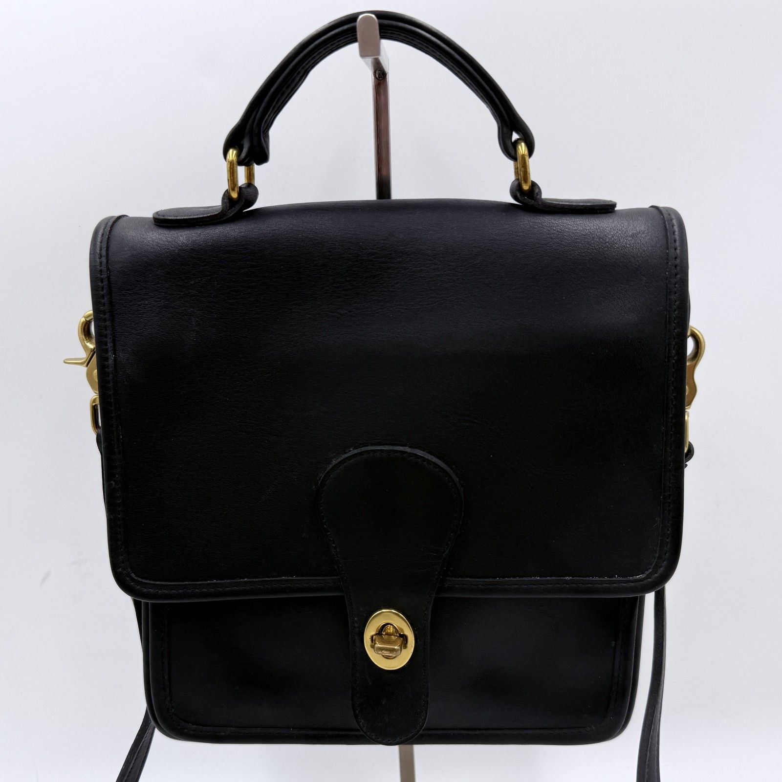 COACHコーチ 黒 レザー ショルダーバッグ 金具ゴールド 【公式通販】