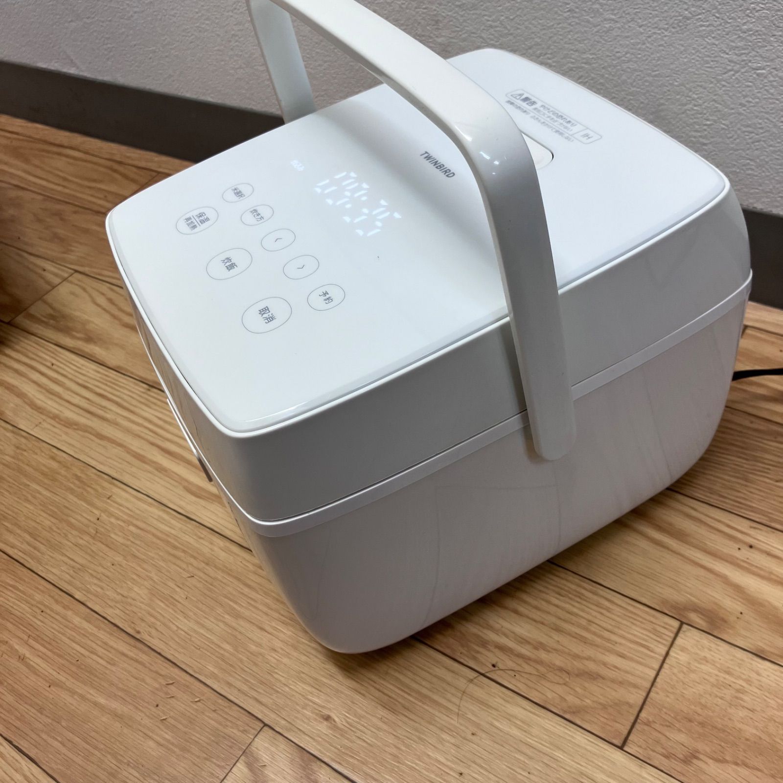 O はやくておいしい3合IH炊飯器 2024年製 RM-D793 - メルカリ