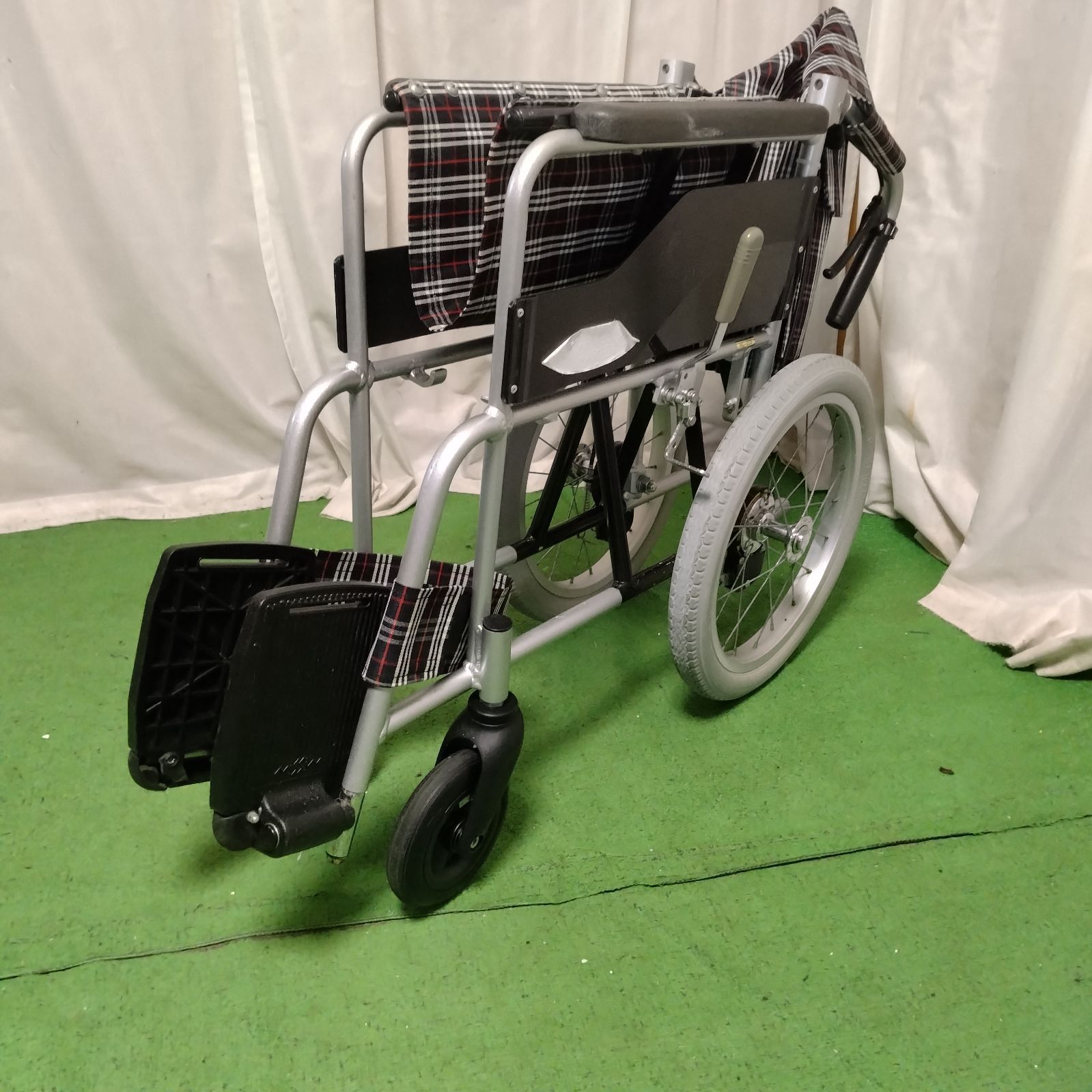 WC-13076) NiSSin ニッシン 車椅子 自走式 介護 福祉用 ブルー 引取り