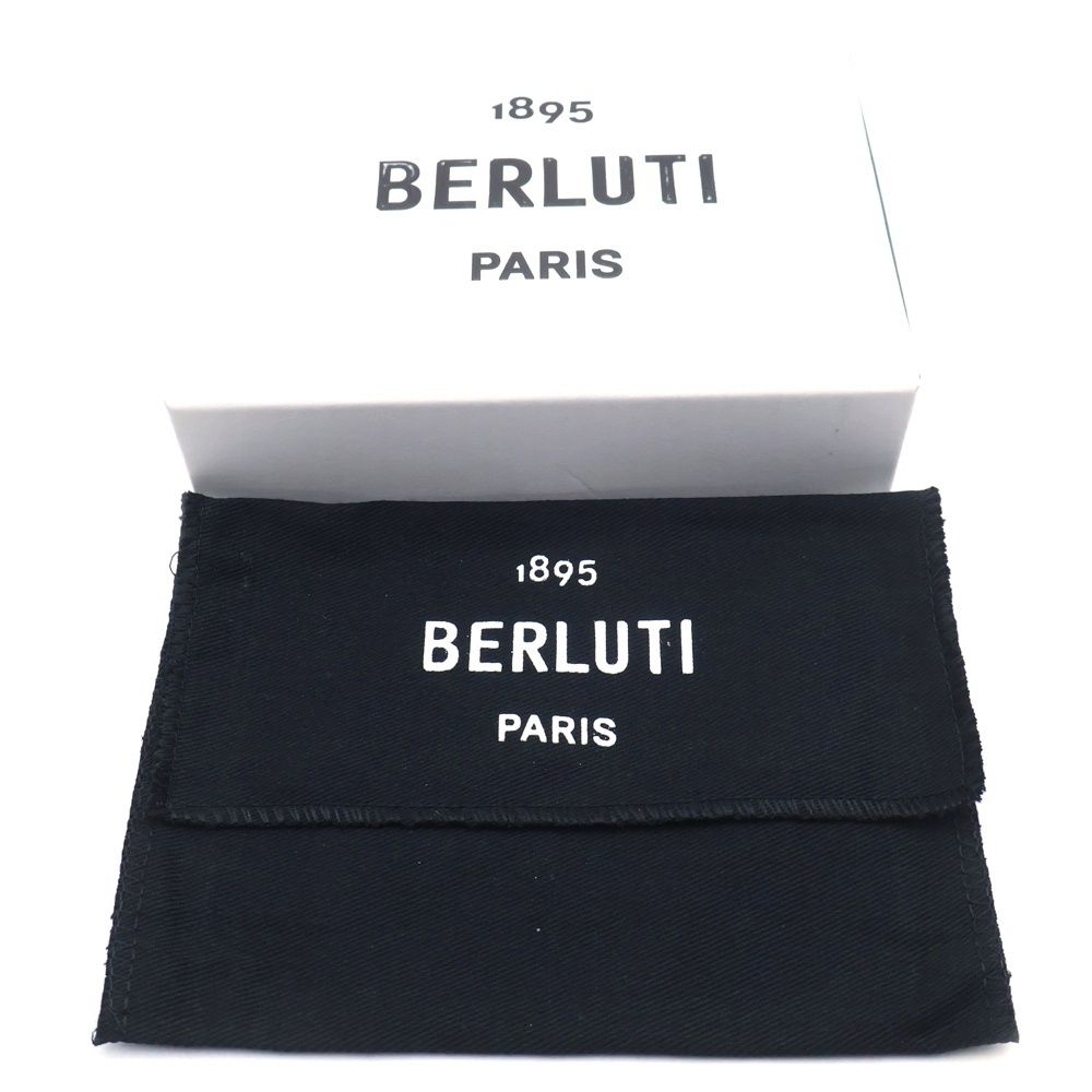 Berluti (ベルルッティ) カリグラフィ ワパ スクリットレザー ラウンド