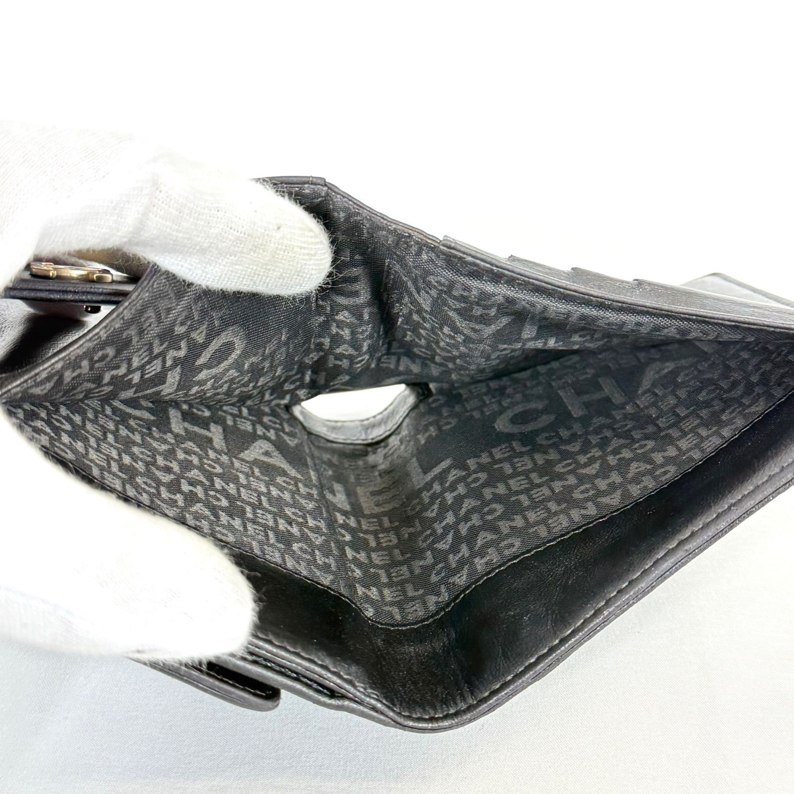 人気・美品】 CHANEL シャネル アイコンライン ラムスキン Wホック 