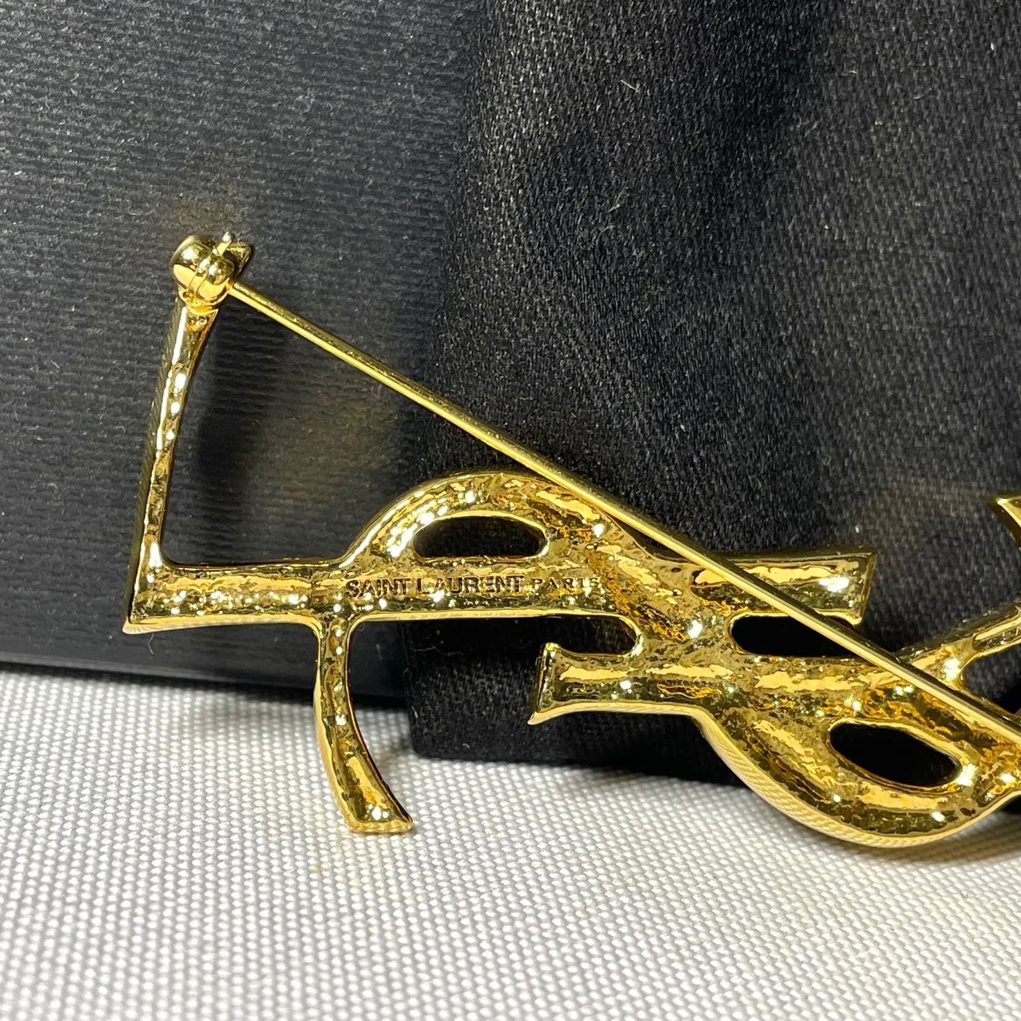 美品 [最新モデル] Saint Laurent Paris サンローラン パリ YSL