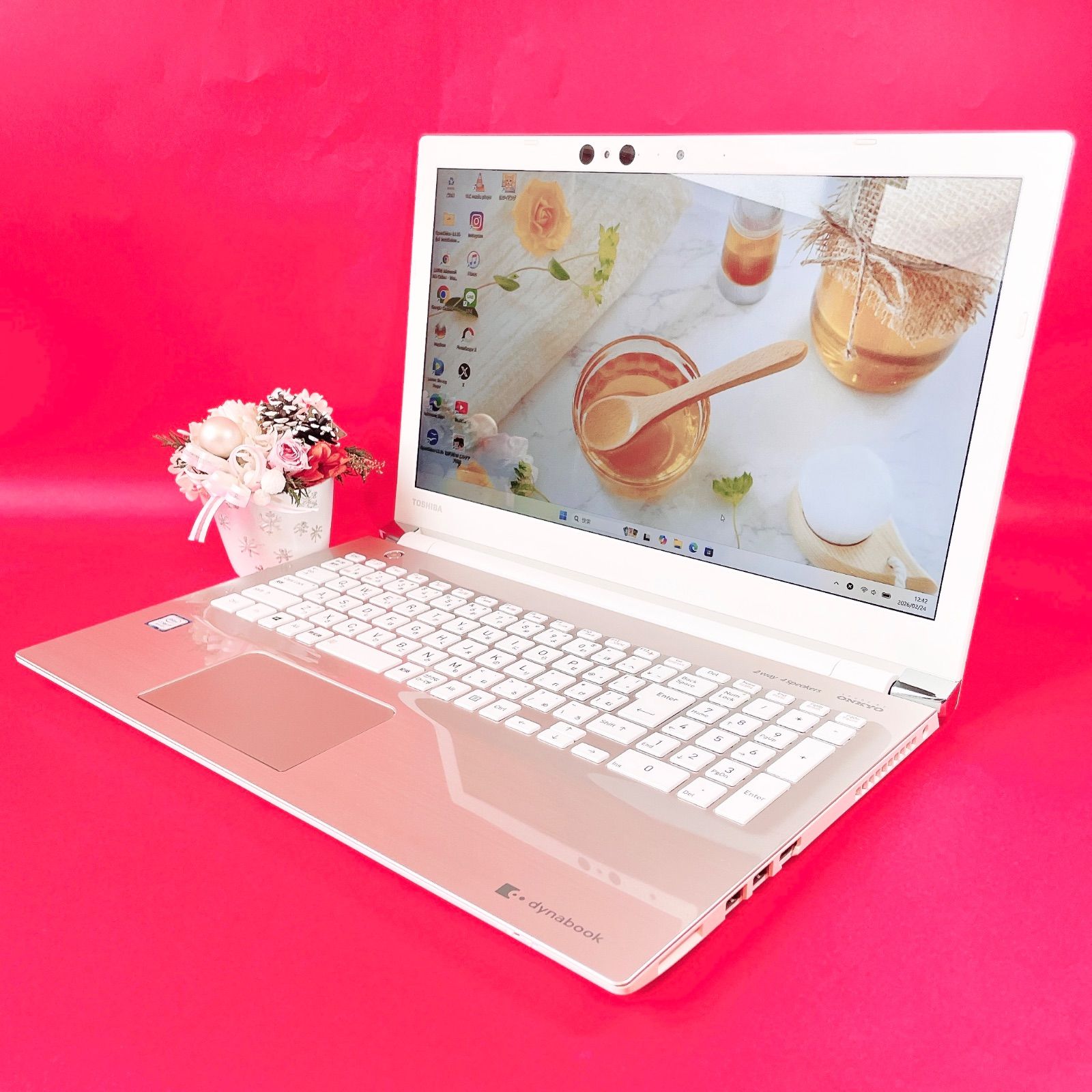 美品✨Corei7/SSD✨薄型ゴールドノートPC Win11 Office付 - メルカリ