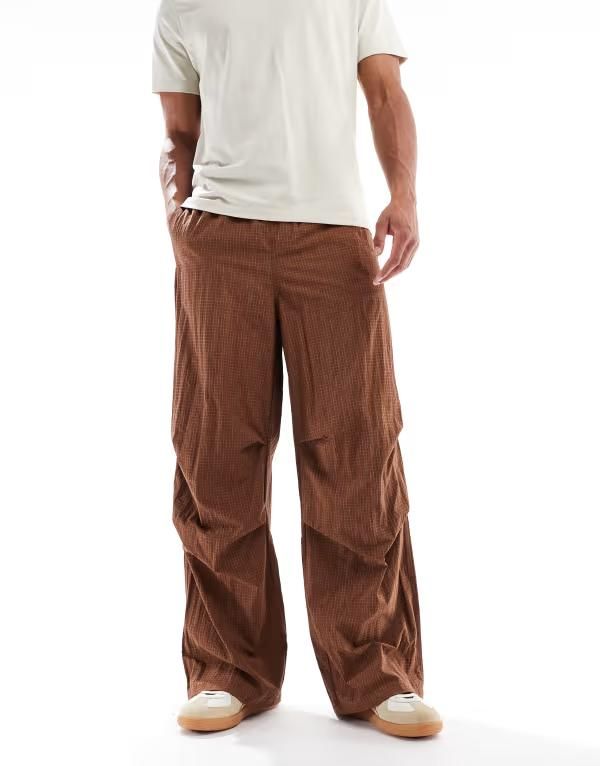 エイソス メンズ ボトムス カジュアルパンツ パンツ ASOS DESIGN baggy pull on pants ripstop BROWN PLAID ブラウン