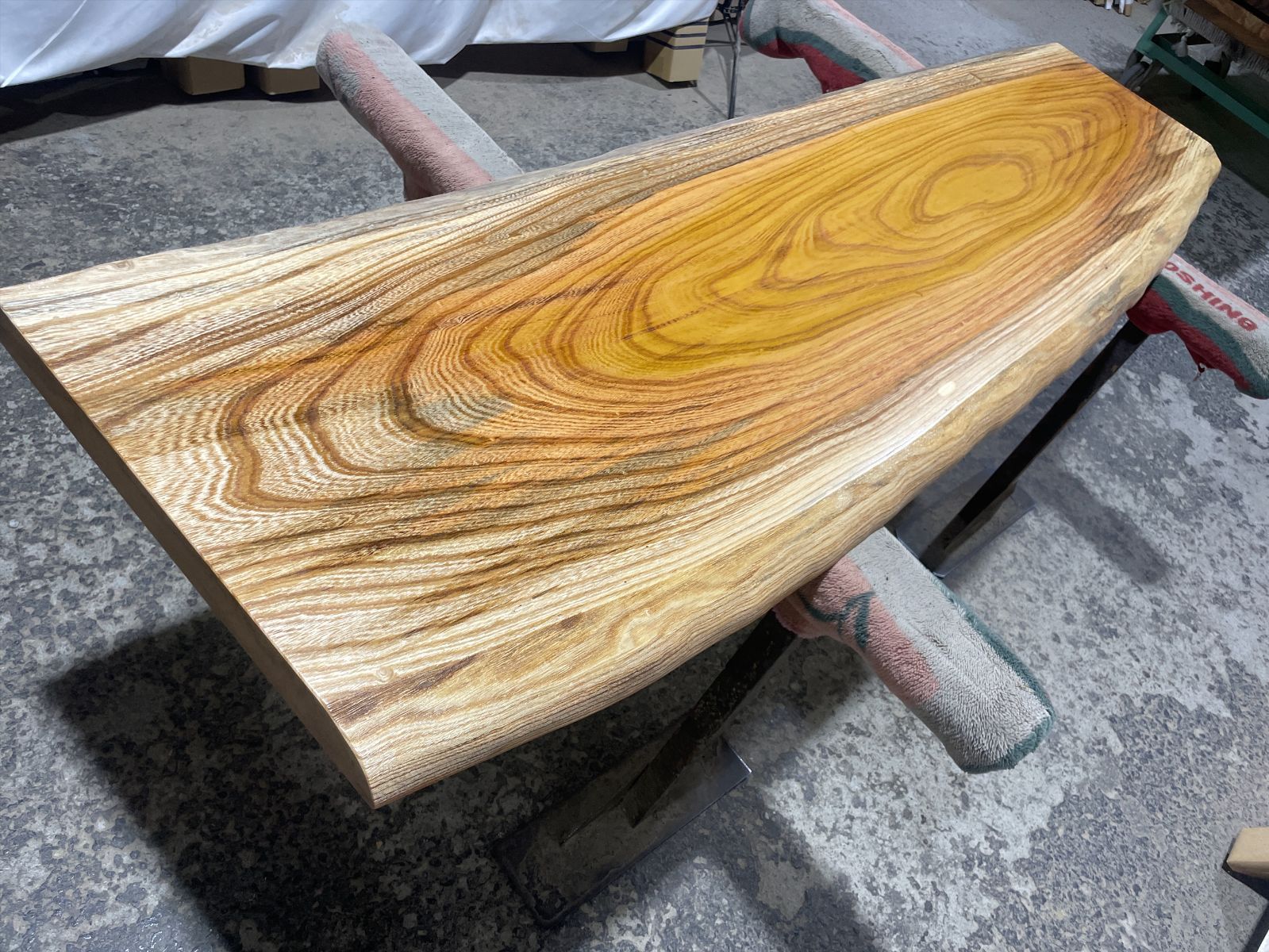 欅　テーブル ケヤキ9431 欅 一枚板無垢 乾燥材 2000x460-580-520x49mm ローテーブル