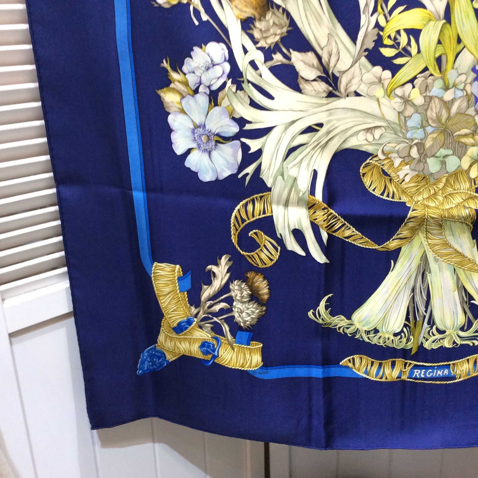 値下げ】HERMESエルメス カレ90 レジーナ シルクスカーフ - メルカリ