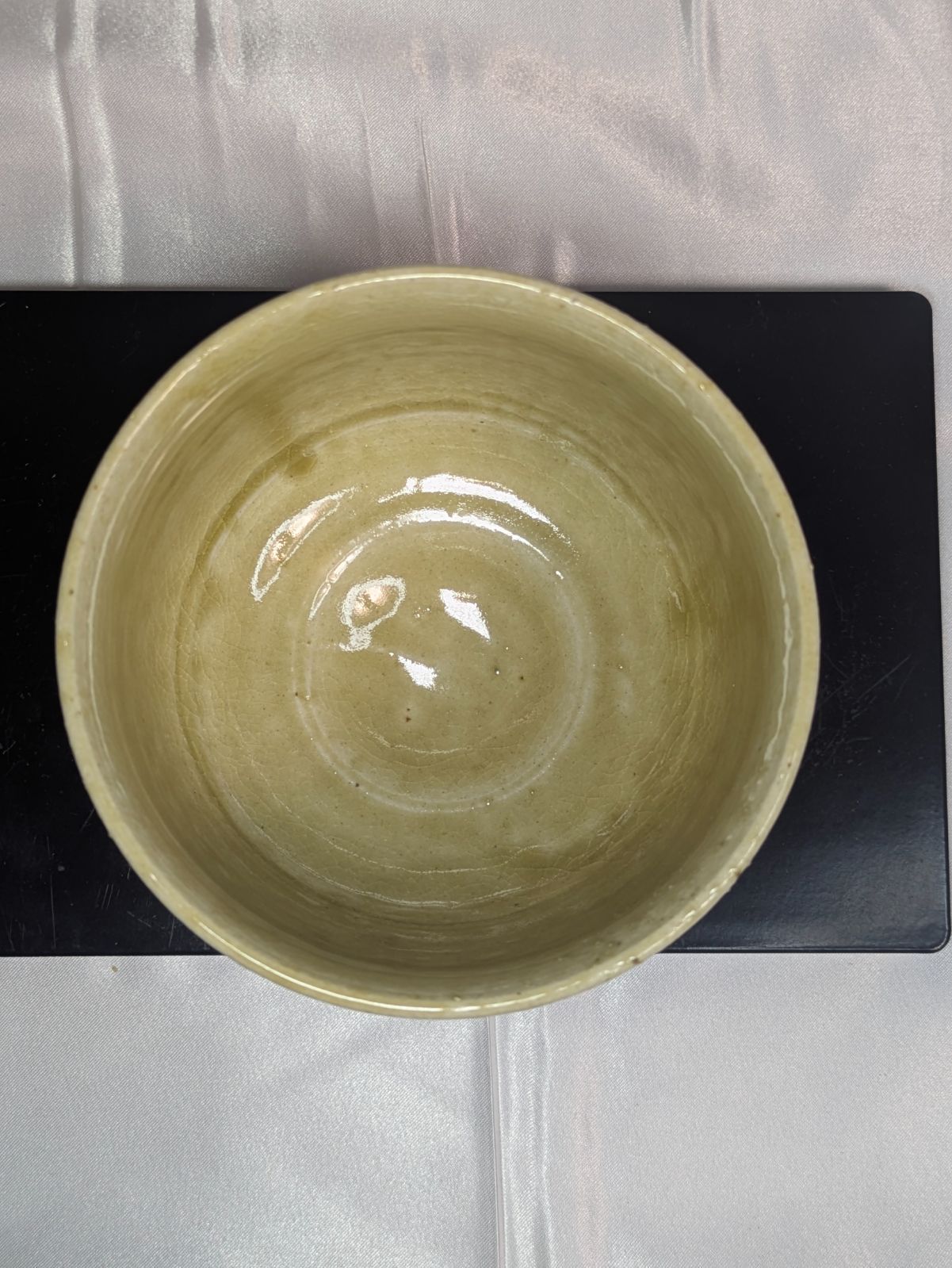 1点限り　手造り　抹茶碗　年代物　1930年　瀬戸焼 河村硯山 瀬戸焼 黄瀬戸茶碗 共箱入 署名 落款 サインあり 陶器 抹茶碗