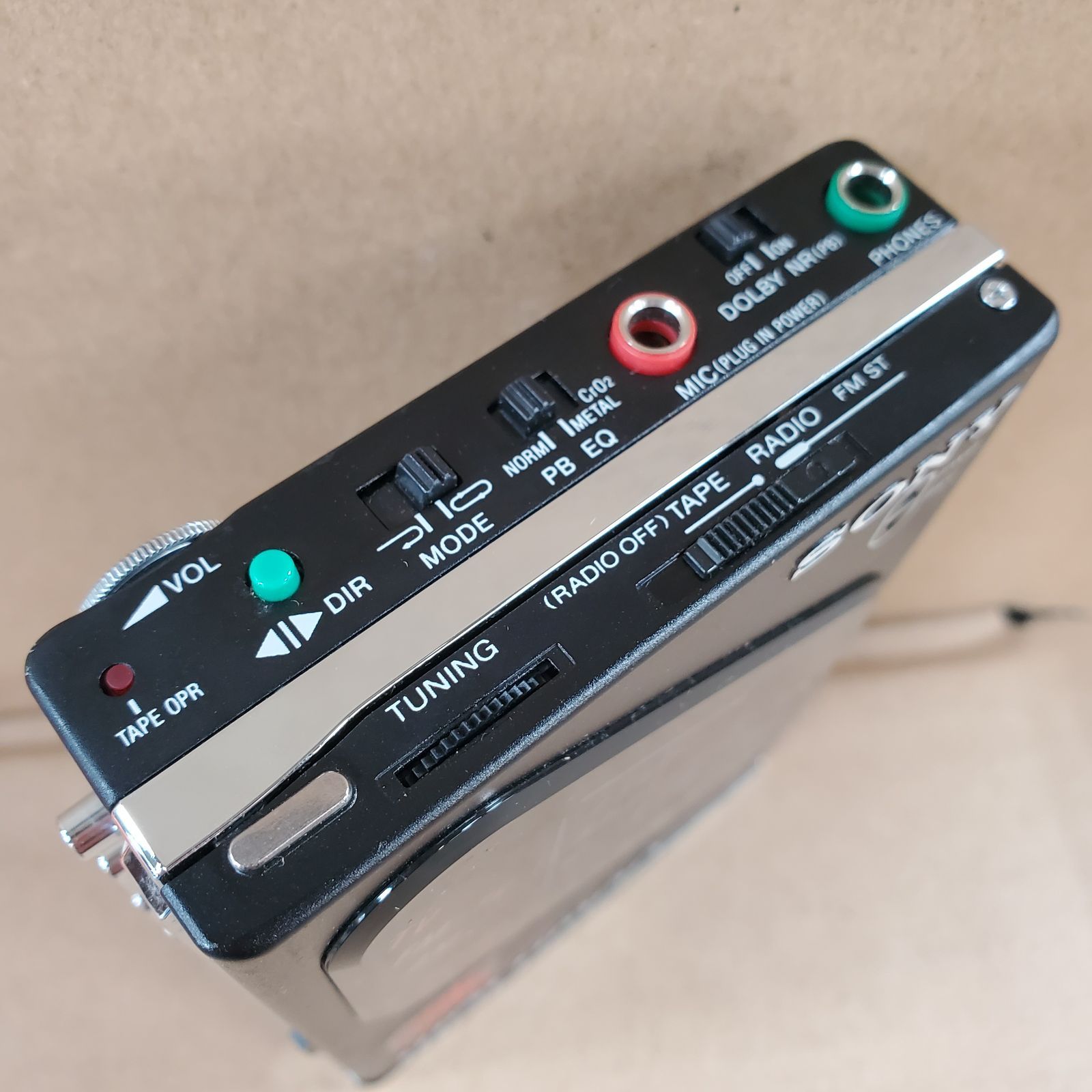 ジャンク】SONY WALKMAN カセットプレーヤー WM-F203 昭和レトロ