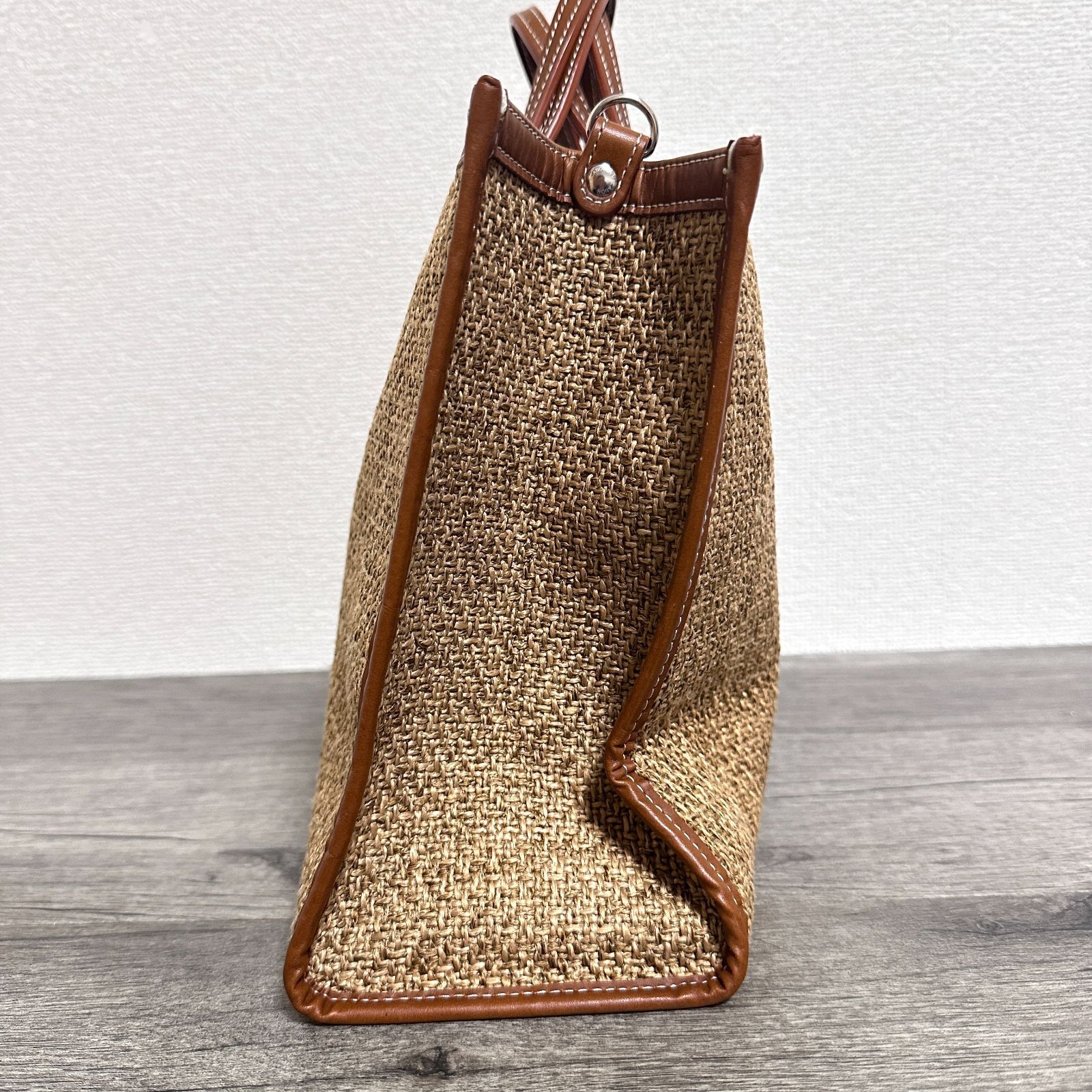 美品 A VACATION BREAD M トートバッグ ショルダーストラップ付き A4可 
