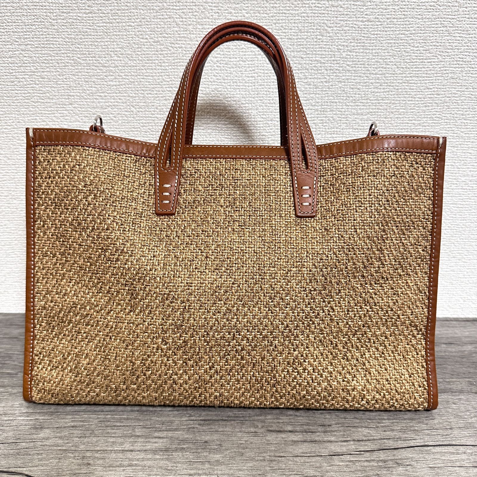 美品 A VACATION BREAD M トートバッグ ショルダーストラップ付き A4可 