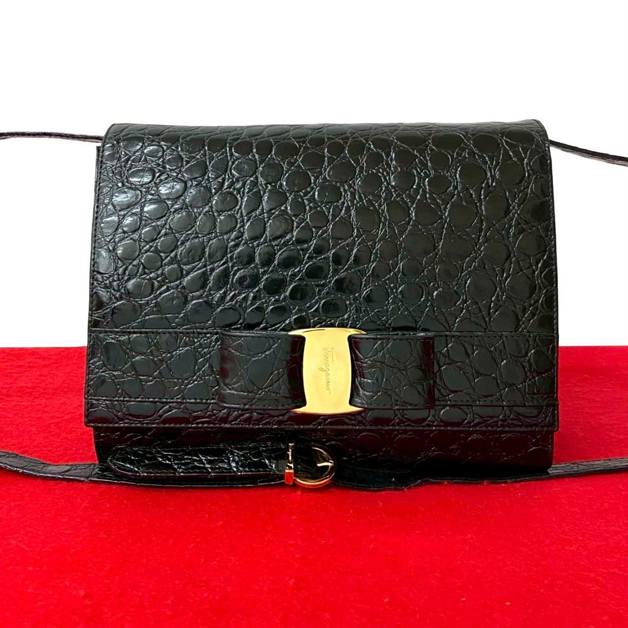 極 美品 Salvatore Ferragamo サルヴァトーレフェラガモ ヴァラ 金具 