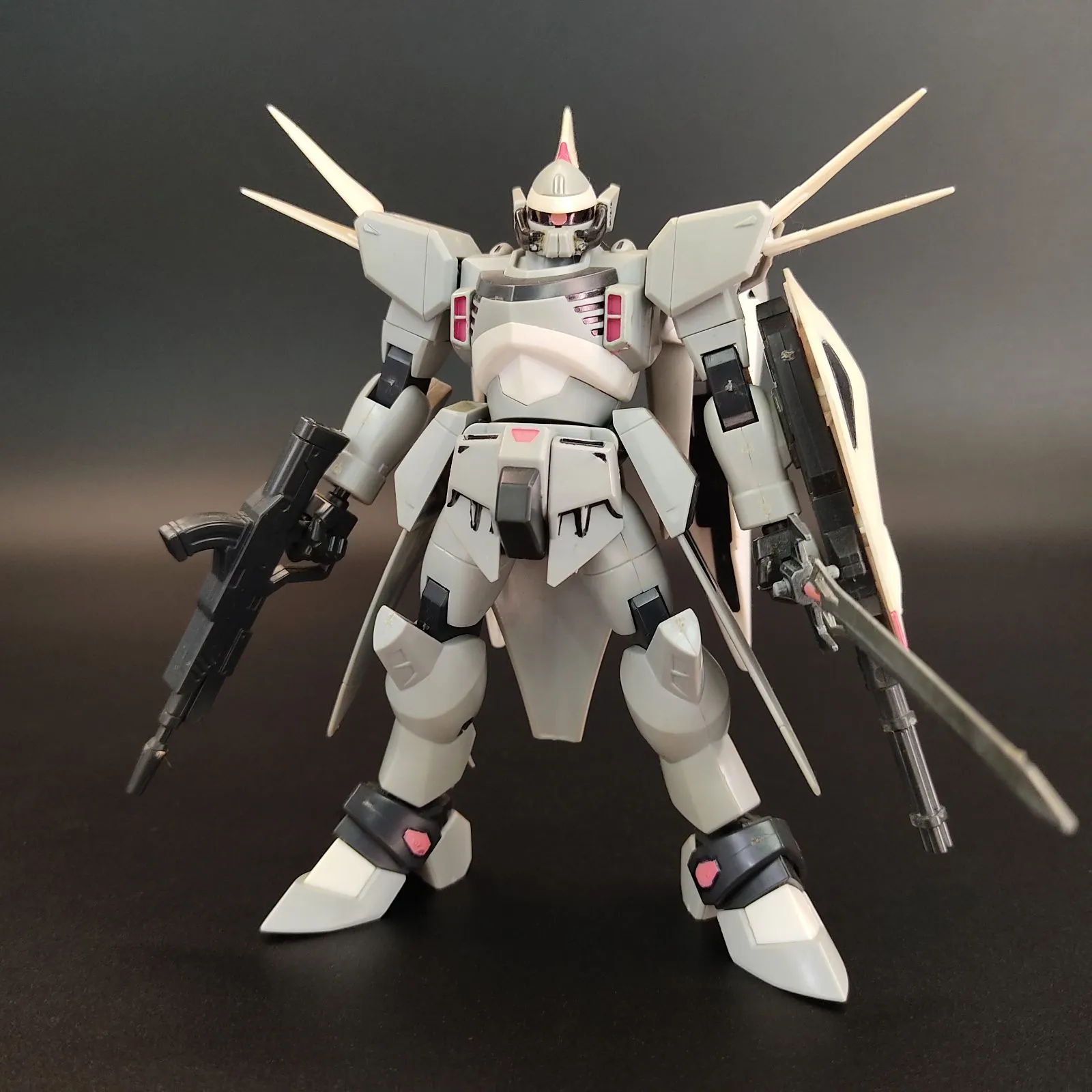 ガンプラ【ジャンク品/部分塗装、汚れ】HG 1/144 モビルシグー 完成品