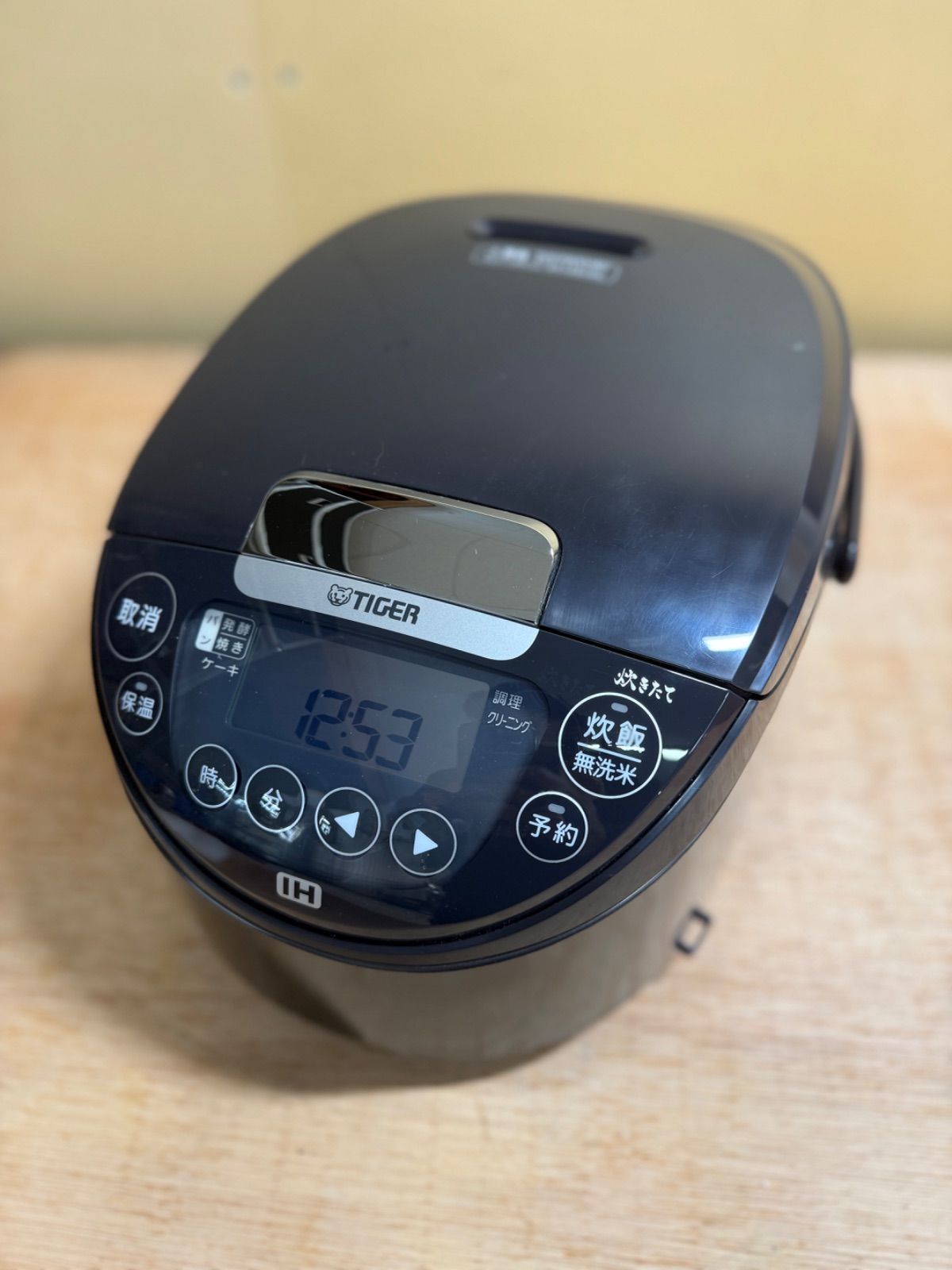 TIGER タイガー IHジャー5.5合炊き炊飯器 JPW-T100 2024年製 【公式通販】