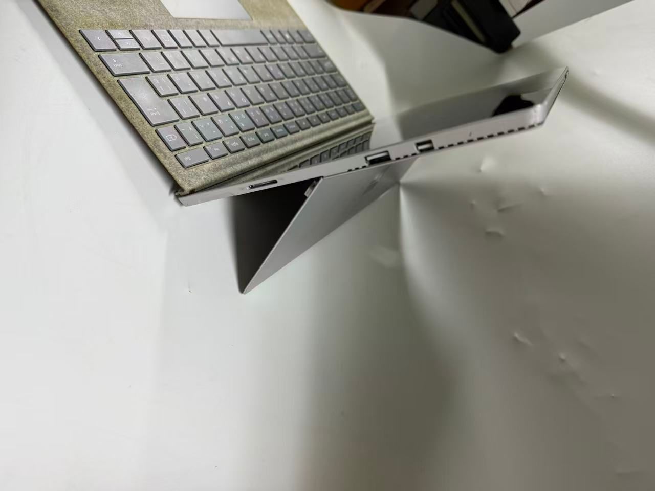 Surface Go タイプカバー付 ジャンク品 - メルカリ