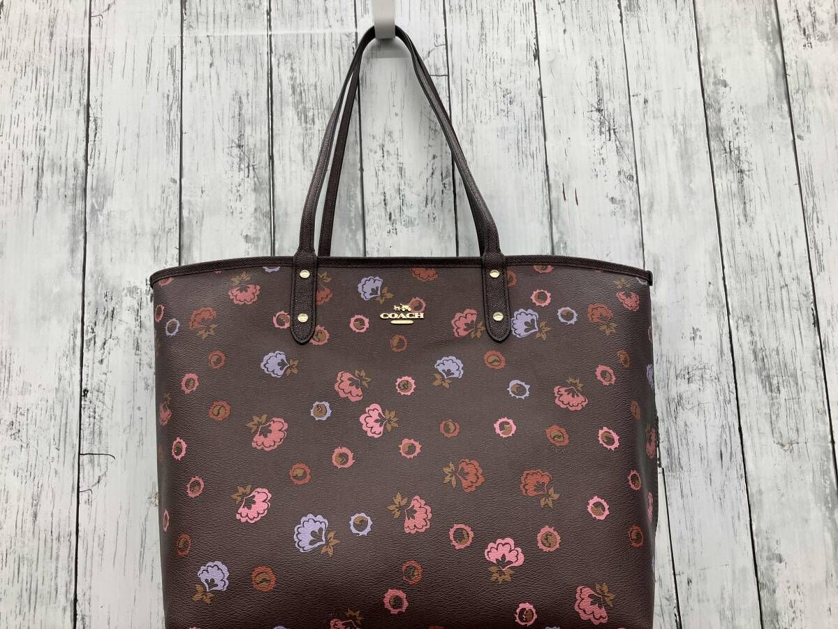 新品 コーチローズ柄COACH トートバッグ リバーシブル シグネチャー