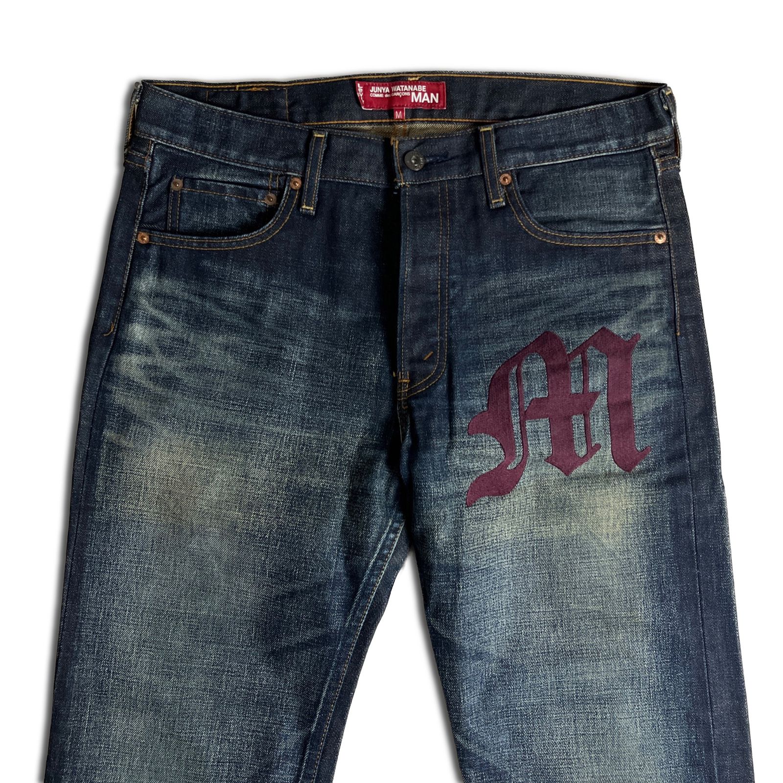 AD2002】LEVI