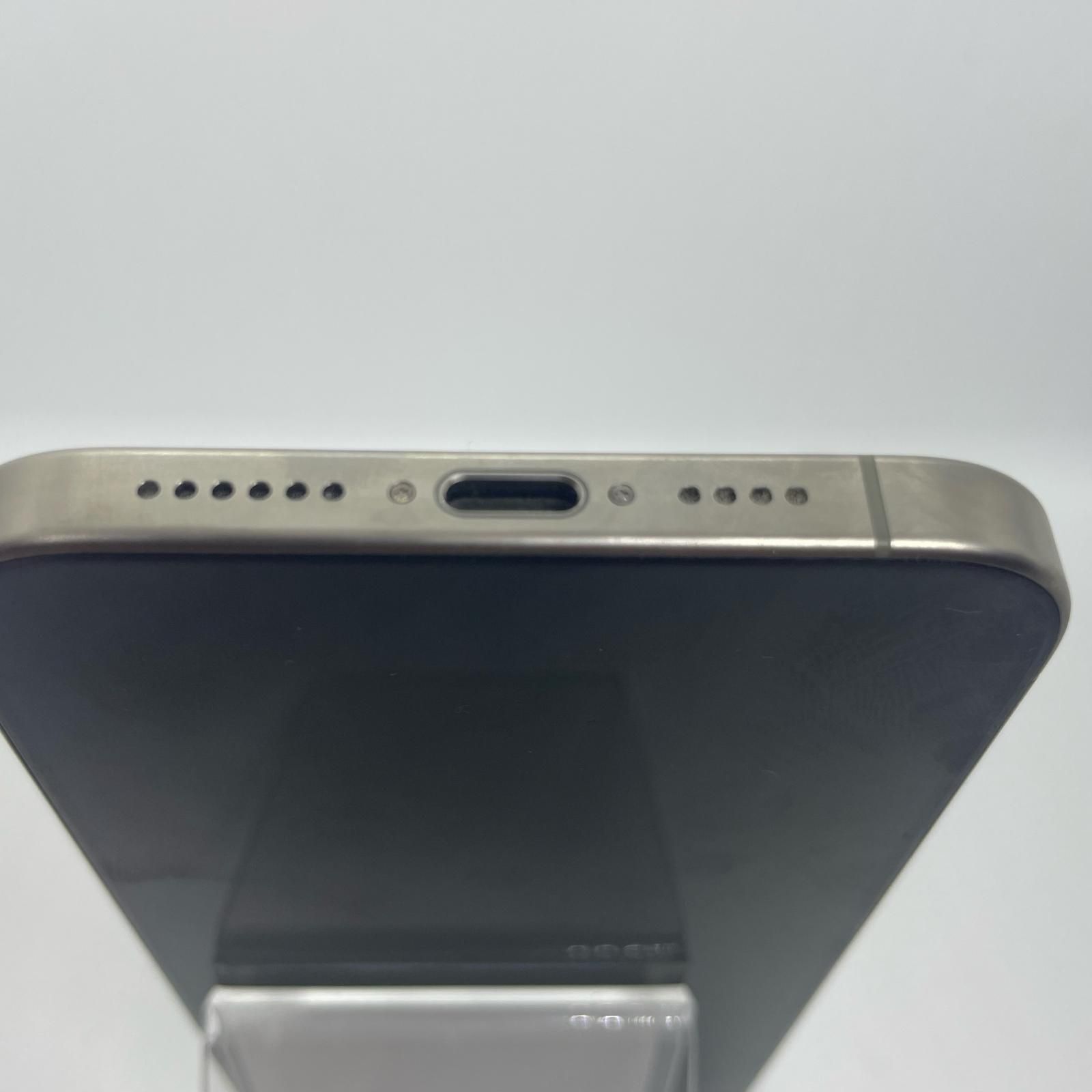 iPhone 15 Pro Max 512GB ナチュラルチタニウム SIMフリー 美品 動作 