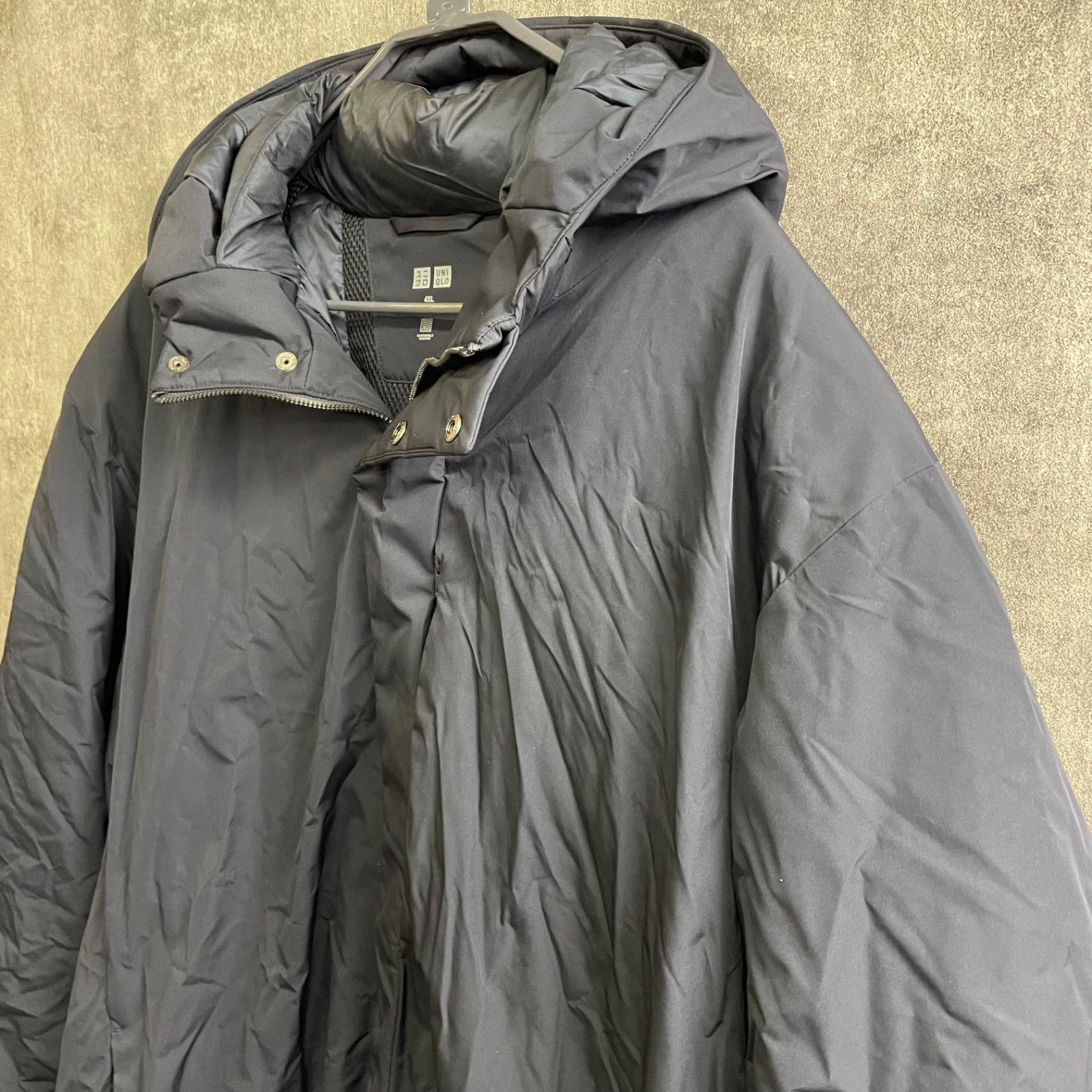 Y-199】UNIQLO ユニクロ 4XL ブラックダウンコート フード付き 超 