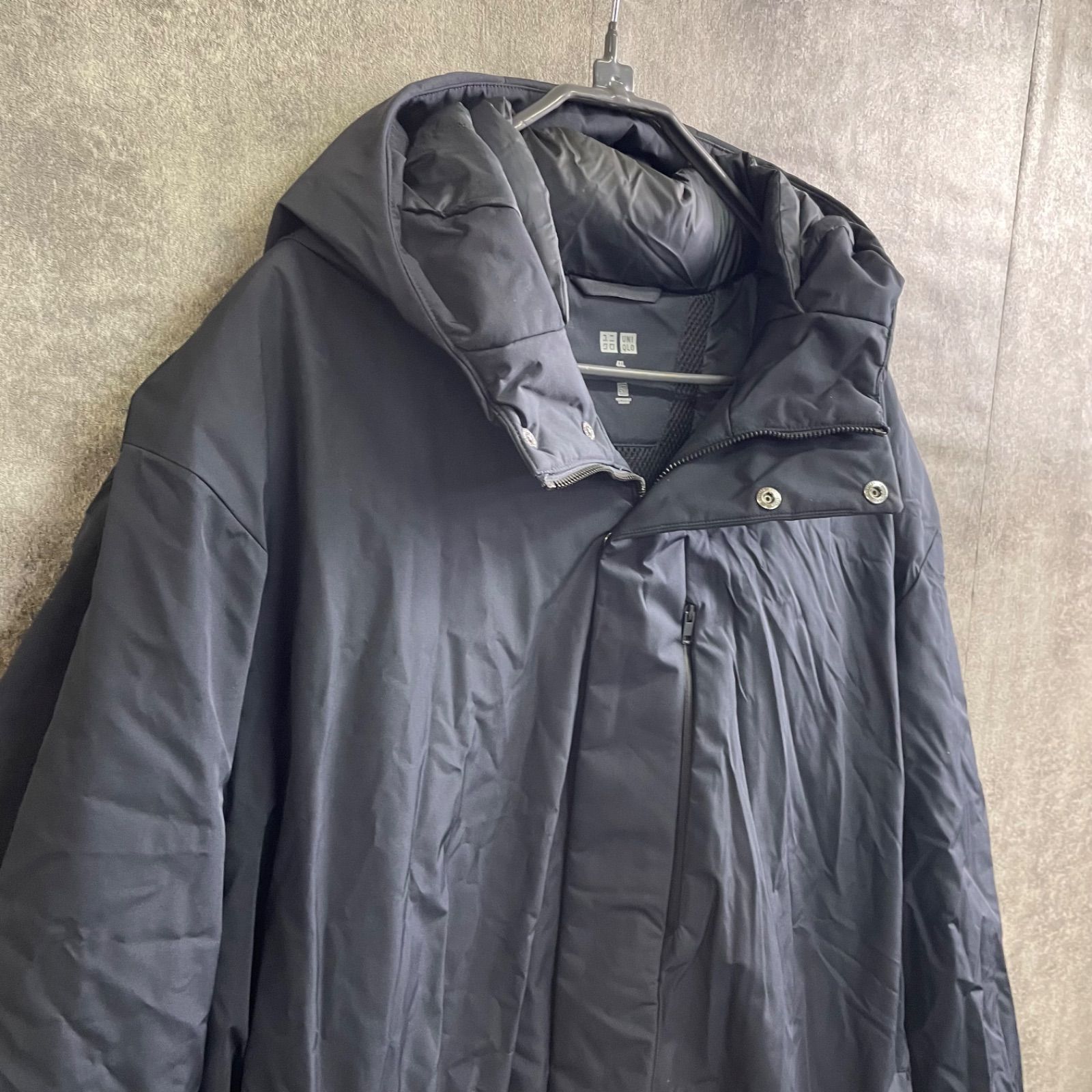 Y-199】UNIQLO ユニクロ 4XL ブラックダウンコート フード付き 超 