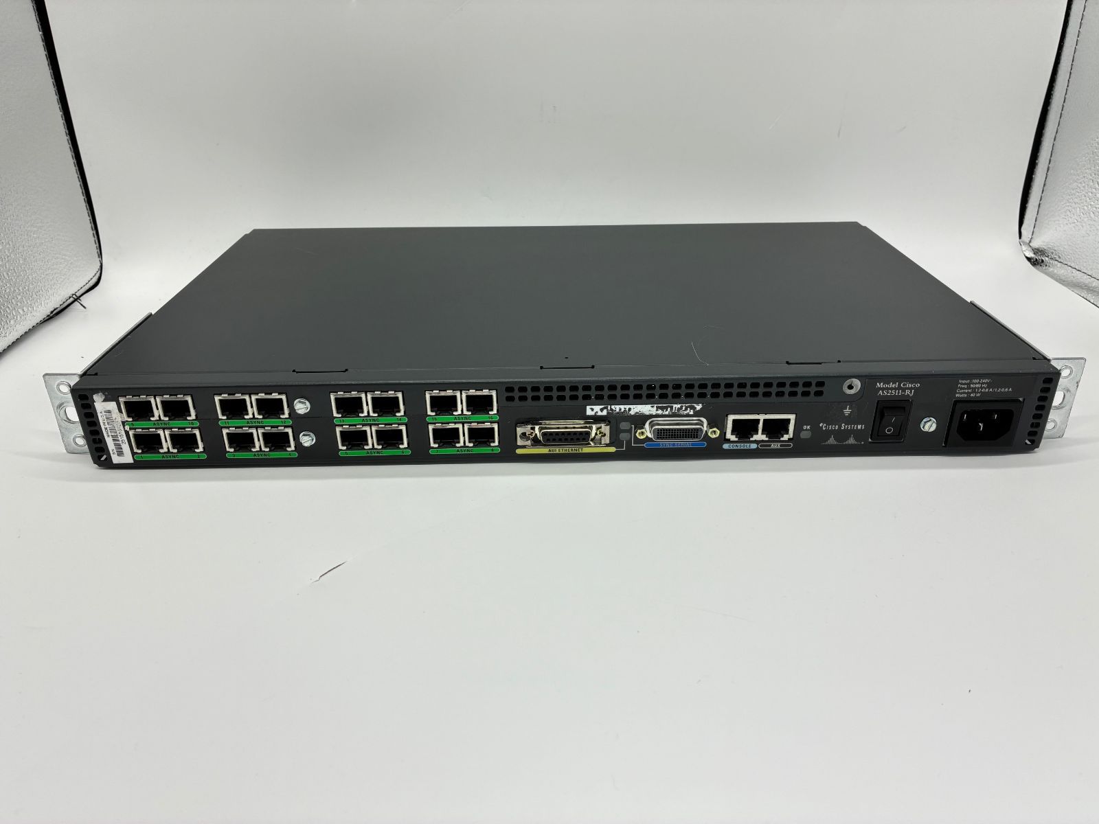 sページ２つ 希少] Cisco AS2511-RJ Cisco2500シリーズ ルーター 超便利な