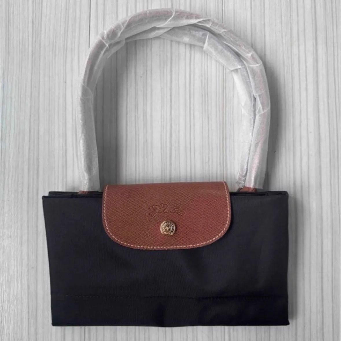 新品未使用】Longchamp ブラック ナイロン トートバッグ Lサイズ 