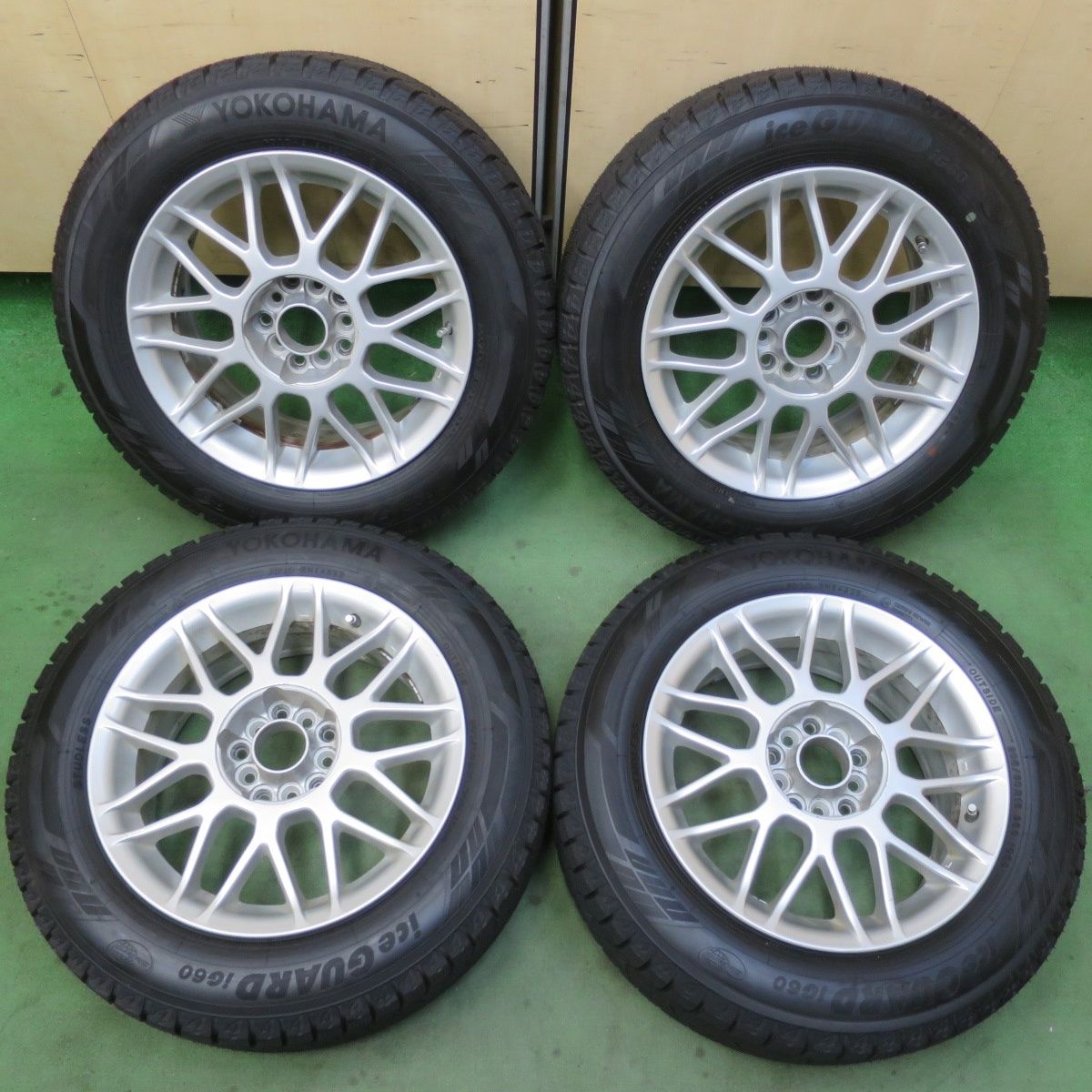 ほぼ未使用！22年☆スタッドレス 205/60R16 ヨコハマ アイスガード 