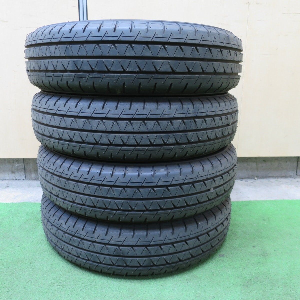 新車外し！25年☆145/80R12 80/78N ヨコハマ BluEarth-Van RY55 ブルー