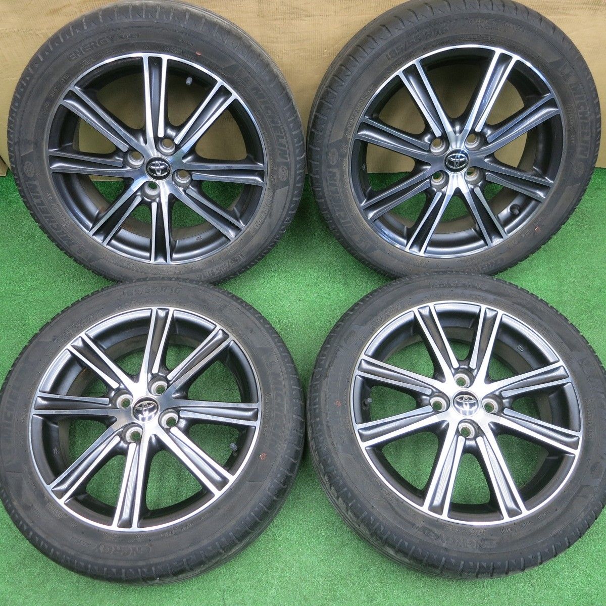 溝あり カローラフィールダーW×B 純正ホイール 185/55R16 タイヤセット 