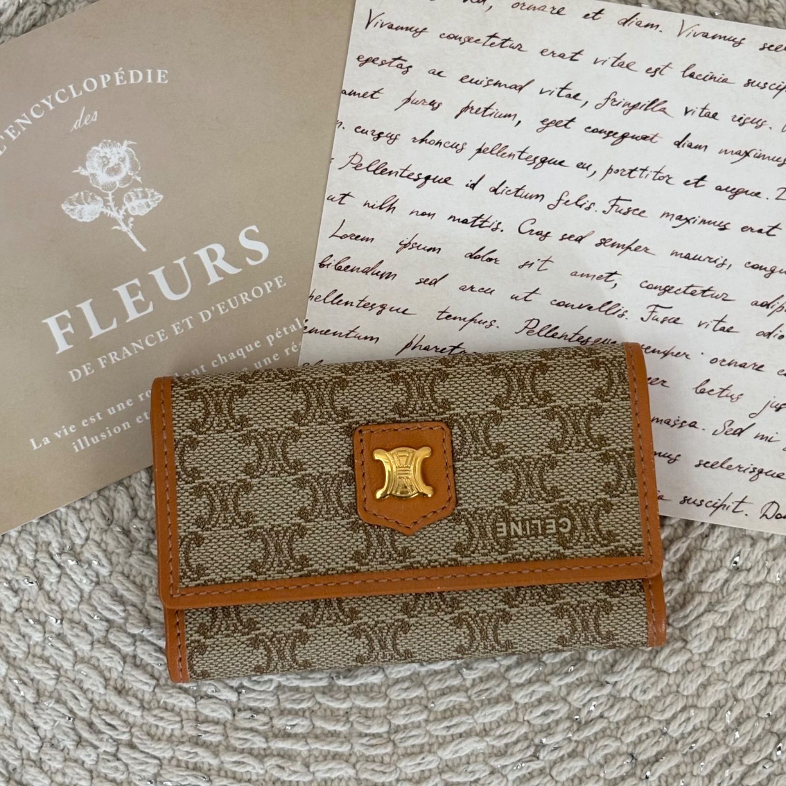 美品】セリーヌ 6連キーケース ベージュ系 レザー マカダム