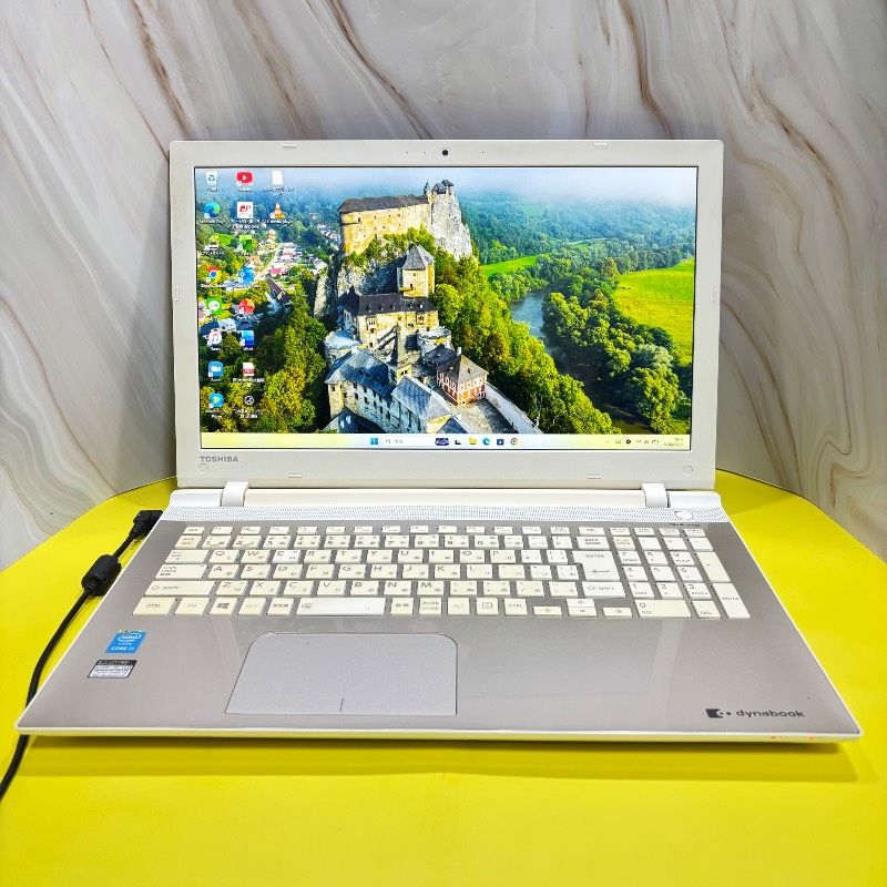 ◎限定値下げ中◎東芝/i7/SSD512GB/8GB/Office付/15.6型/高性能/白 東芝 Core i7 SSD Win11 16GB 白ノートPC 指紋認証 - メルカリ