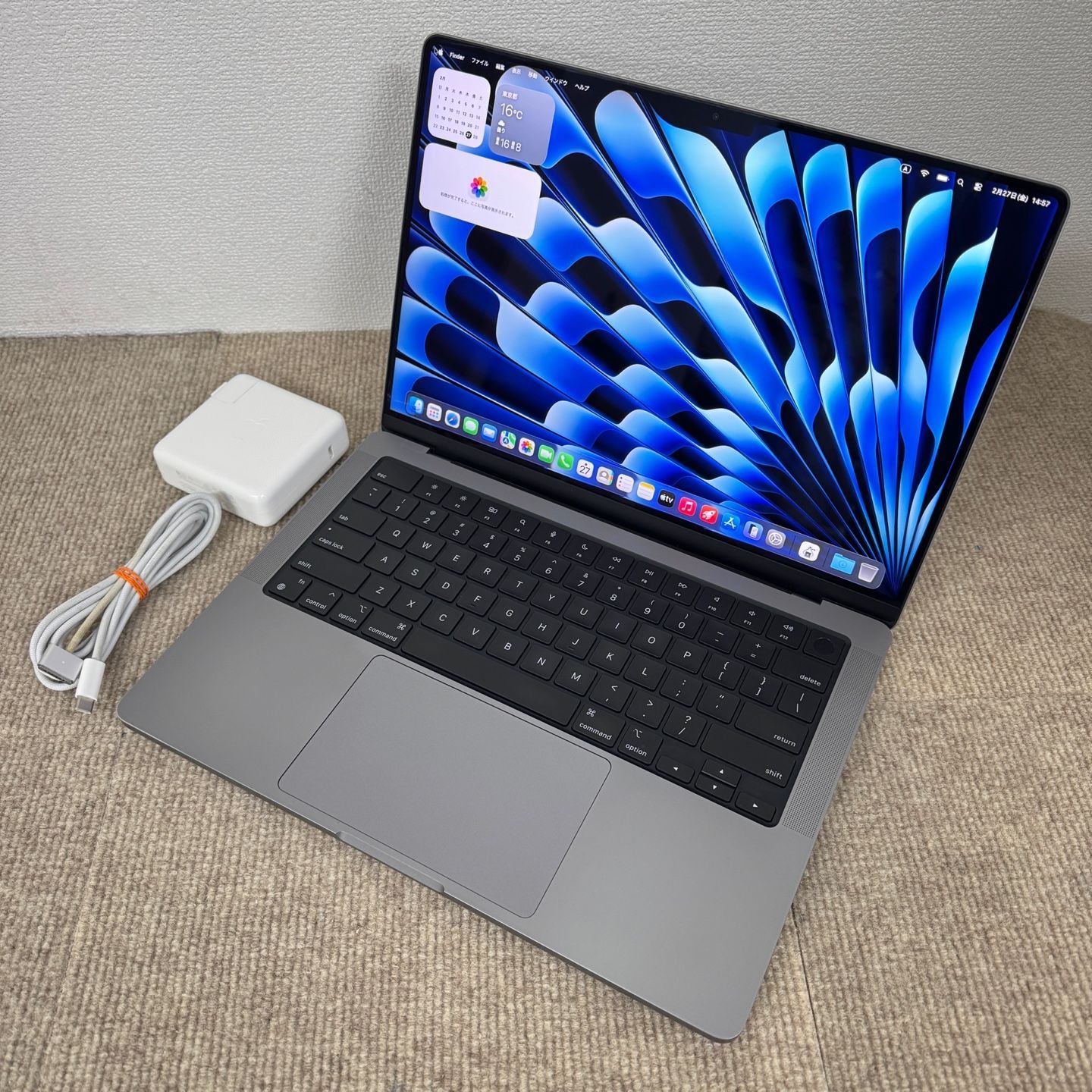 MacBook Pro 14