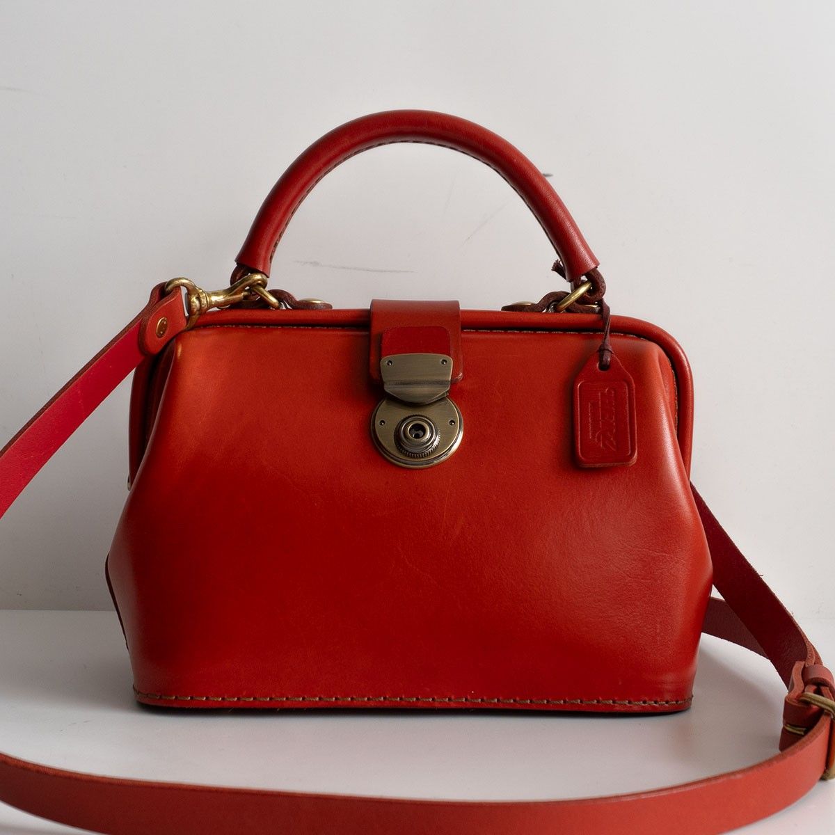 ロングセラーモデル】 HERZ ヘルツ 【ミニドクターバッグ(CW-106