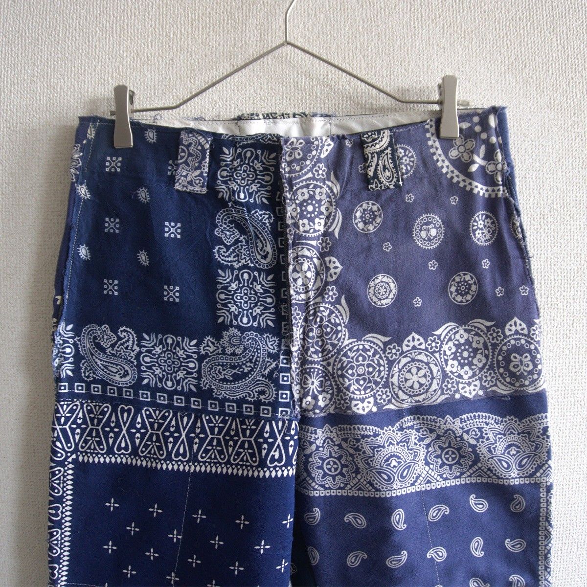 【雰囲気抜群】MIYAGIHIDETAKA 【BANDANA D pants】32×32 ミヤギヒデタカ バンダナ リメイク パンツ 26020639 雰囲気抜群】MIYAGIHIDETAKA 【BANDANA D pants】32×32 ミヤギヒデタカ