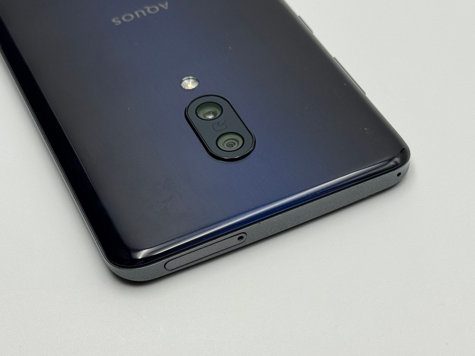 中古C】AQUOS zero2 906SH アストロブラック SIMフリー 白ロム - メルカリ