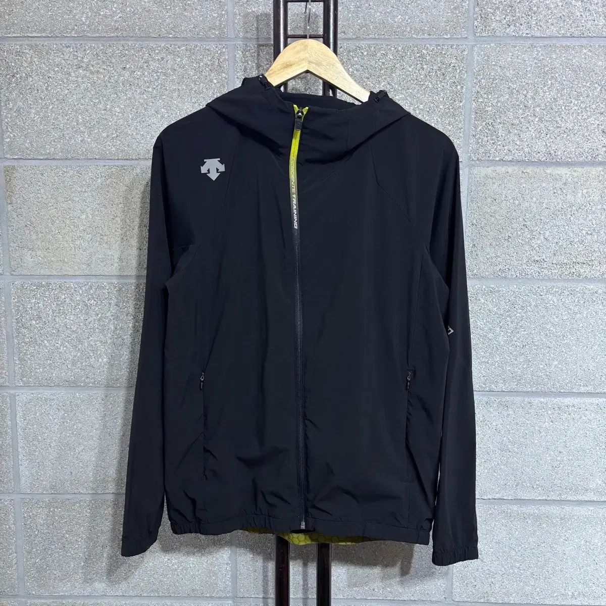 デサント ウィンドブレーカー M (nb112 ジャケット ジップアップ
