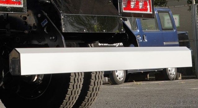 ＊＊アルミバンパーアウトレットセール＊＊訳あり　10t車用　アルミリアバンパー＊自宅配送不可＊