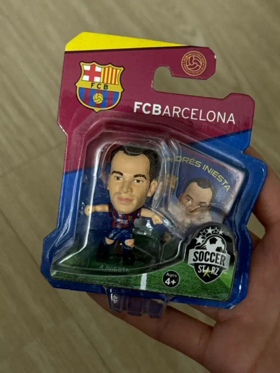 FCバルセロナ イニエスタ SoccerStarz フィギュア ショップから