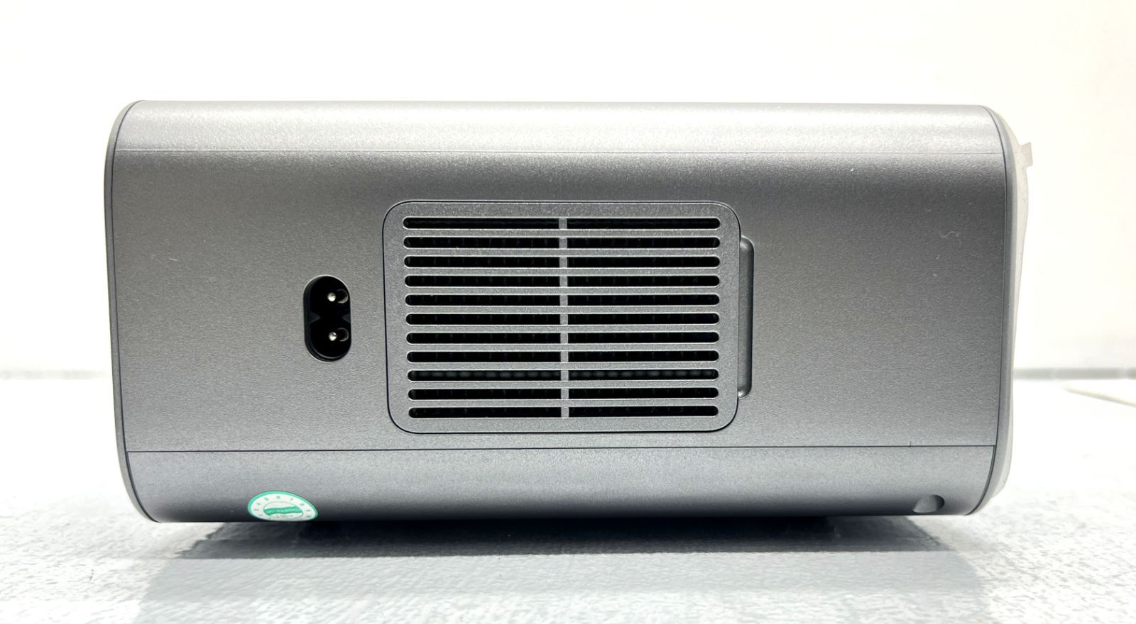 盛岡66-0008] YABER PROV9 プロジェクター 収納バッグ付属【美品/100