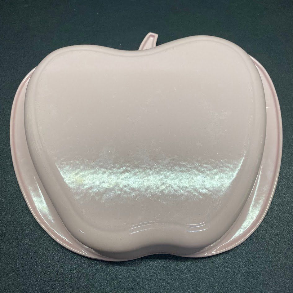 ルクルーゼ リンゴ型 タルト鍋 焼き菓子型 アップル パイディッシュ