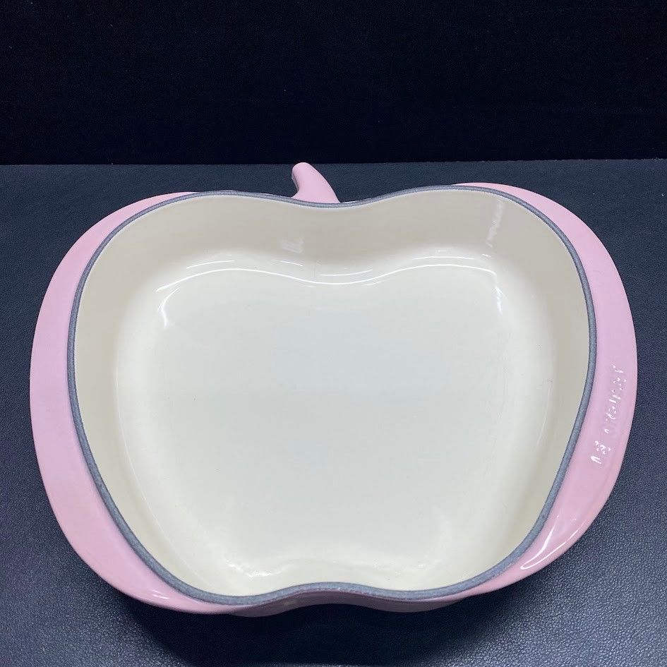 ルクルーゼ リンゴ型 タルト鍋 焼き菓子型 アップル パイディッシュ