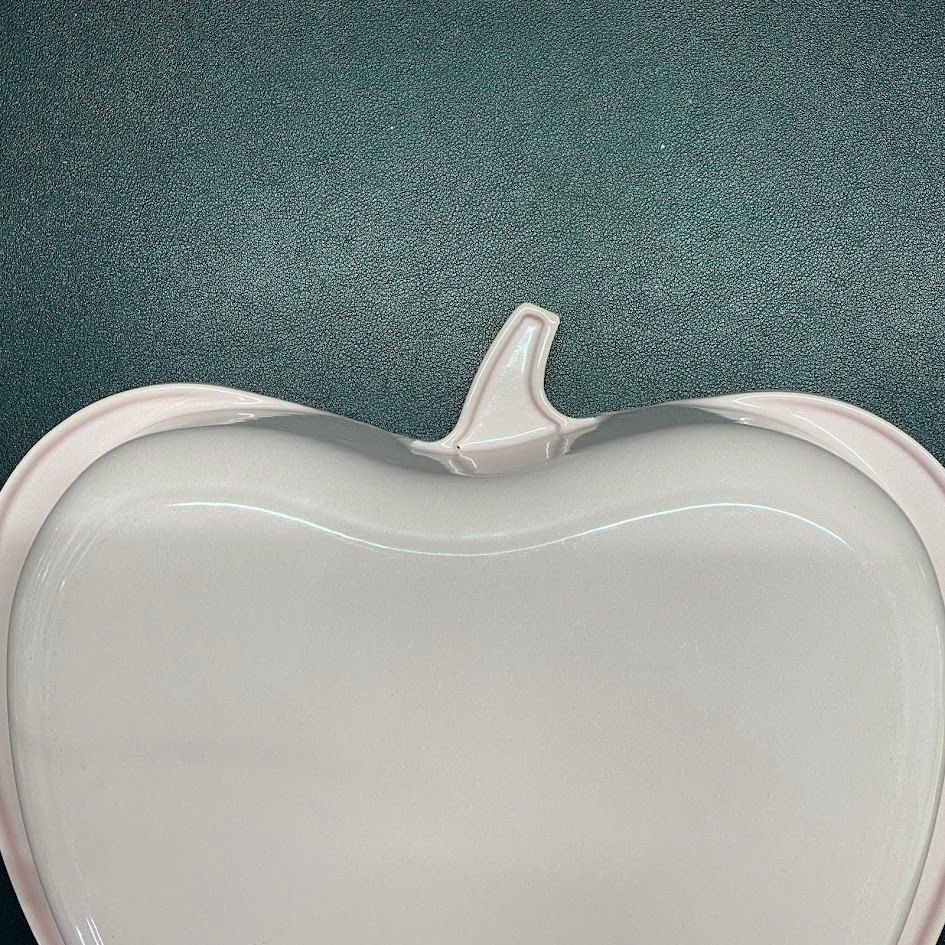 ルクルーゼ リンゴ型 タルト鍋 焼き菓子型 アップル パイディッシュ