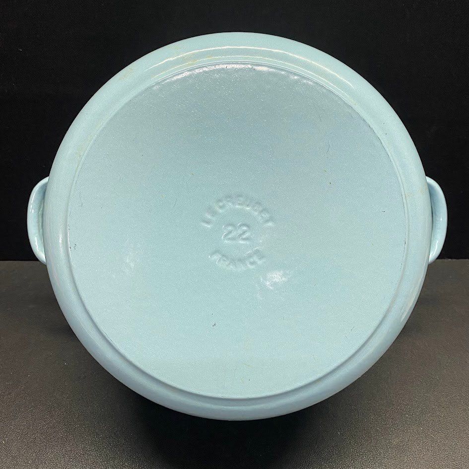 ルクルーゼ LE CREUSET 両手鍋 22cm ライトブルー - メルカリ