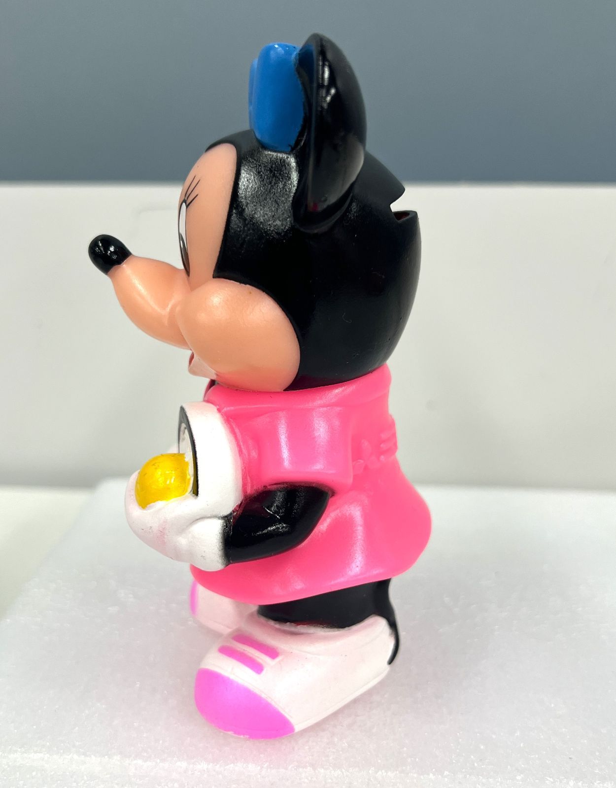 三菱銀行】 ディズニー ミニーマウス ソフビ製貯金箱 C【Disney