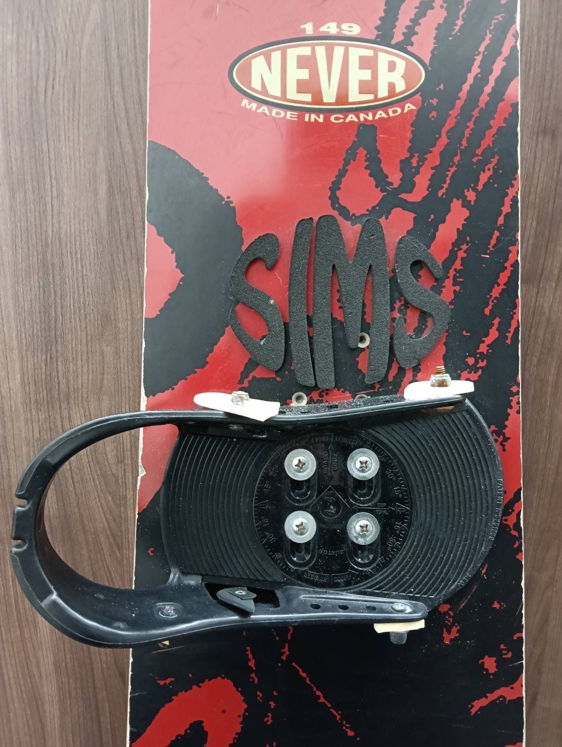 中古品】 NEVER スノーボード板 149 ビンディング セット スポーツ